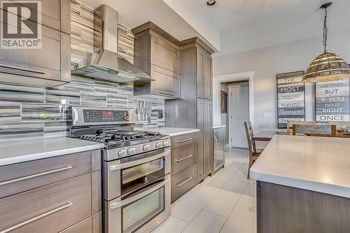 7, 208 Sparrow Hawk Drive, Fort Mcmurray, AB - Indoor Photo Showing Kitchen