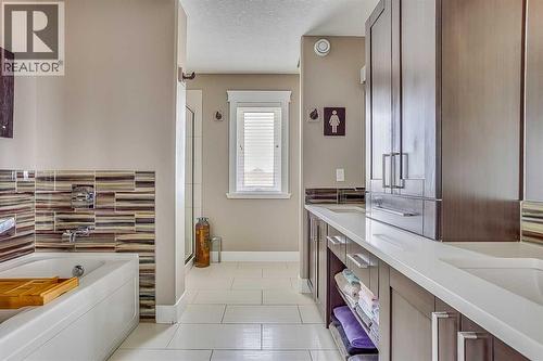 7, 208 Sparrow Hawk Drive, Fort Mcmurray, AB - Indoor Photo Showing Bathroom