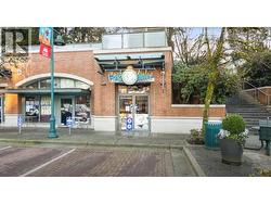 252 NEWPORT DRIVE  Port Moody, BC V3H 5B9