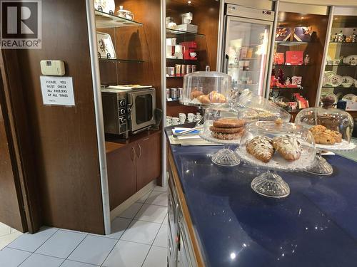 252 Newport Drive, Port Moody, BC 