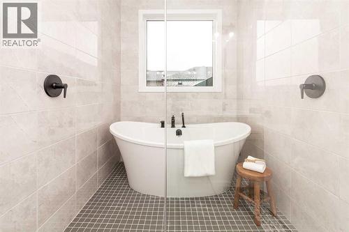 332 Rivergrove Chase W, Lethbridge, AB - Indoor Photo Showing Bathroom