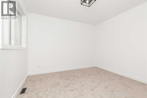 332 Rivergrove Chase W, Lethbridge, AB - Indoor Photo Showing Other Room