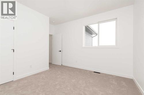 332 Rivergrove Chase W, Lethbridge, AB - Indoor Photo Showing Other Room