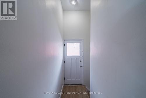 131 Welbourn Drive, Hamilton, ON - Indoor Photo Showing Other Room