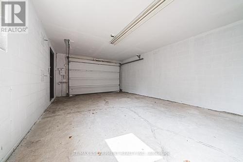 131 Welbourn Drive, Hamilton, ON - Indoor Photo Showing Garage