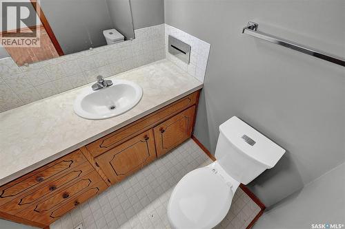 219 Mccarthy Boulevard N, Regina, SK - Indoor Photo Showing Bathroom
