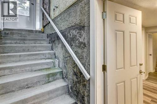 83 Hawkfield Crescent Nw, Calgary, AB - Indoor Photo Showing Other Room