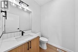 HMain floor half bath - 