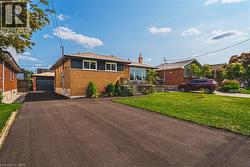 131 WELBOURN Drive  Hamilton, ON L9A 3N5