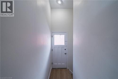 131 Welbourn Drive, Hamilton, ON - Indoor Photo Showing Other Room