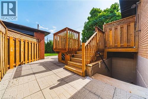 131 Welbourn Drive, Hamilton, ON - Outdoor With Exterior