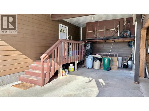 570 Eholt Street, Midway, BC - 