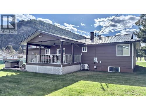 570 Eholt Street, Midway, BC - Outdoor With Deck Patio Veranda
