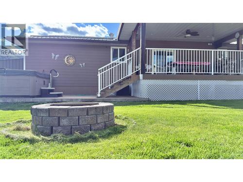 570 Eholt Street, Midway, BC - Outdoor With Deck Patio Veranda