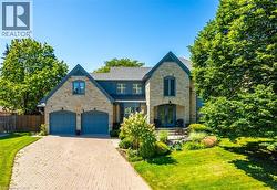81 FLANDERS Drive  Waterdown, ON L8B 0G6