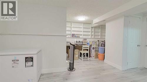 559 Abinger Road Ne, Calgary, AB - Indoor Photo Showing Other Room