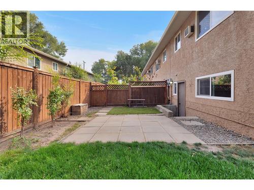 Large patio space for entertaining - 588 Mccurdy Road, Kelowna, BC - Outdoor