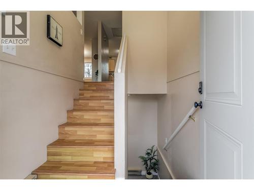 588 Mccurdy Road, Kelowna, BC - Indoor Photo Showing Other Room