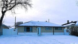 282 Scarth STREET N  Regina, SK S4R 2Z5