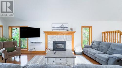 128 Thornridge Road, Meaford, ON - Indoor Photo Showing Living Room With Fireplace