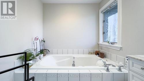 128 Thornridge Road, Meaford, ON - Indoor Photo Showing Bathroom