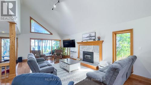128 Thornridge Road, Meaford, ON - Indoor Photo Showing Living Room With Fireplace