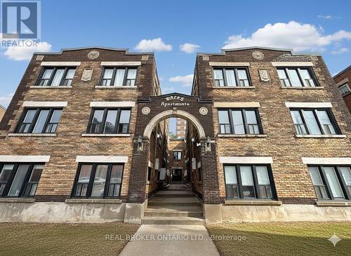 46 COLLEGE STREET  Kitchener, ON N2H 5A1