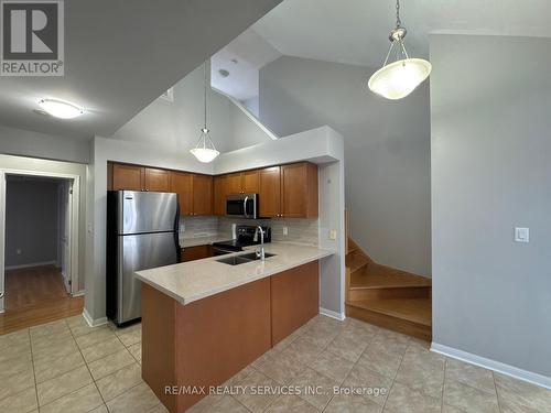 6 - 3032 Clayhill Road, Mississauga, ON - Indoor Photo Showing Kitchen With Double Sink