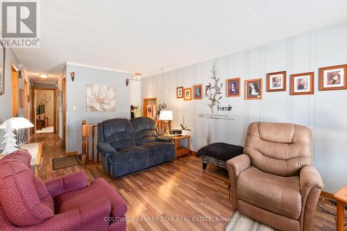 149 Fath Avenue, Aylmer, ON - Indoor Photo Showing Living Room