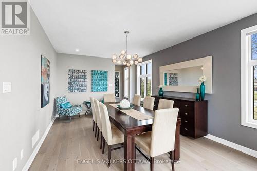 532 Leimerk Court, Ottawa, ON - Indoor Photo Showing Dining Room