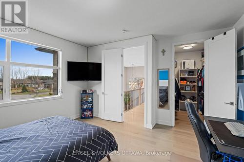 532 Leimerk Court, Ottawa, ON - Indoor Photo Showing Bedroom