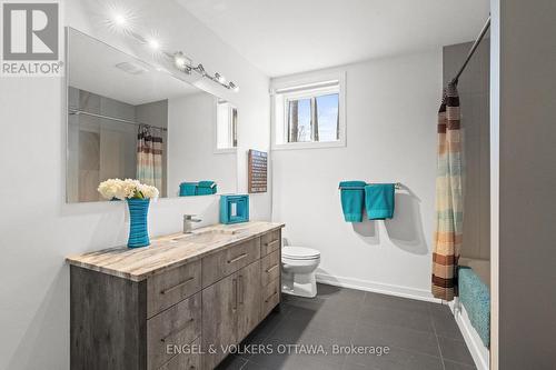 532 Leimerk Court, Ottawa, ON - Indoor Photo Showing Bathroom