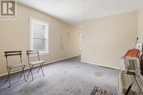 154 Fares Street, Port Colborne (East Village), ON - Indoor Photo Showing Other Room