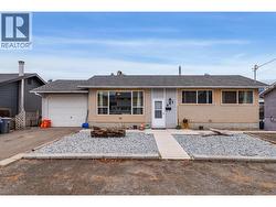 881 PEMBROKE Avenue  Kamloops, BC V2B 1Z2