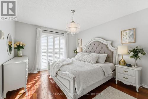 15 - 1205 Lambs Court, Burlington, ON - Indoor Photo Showing Bedroom