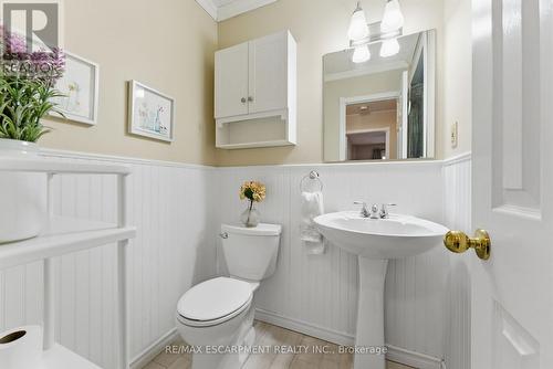 15 - 1205 Lambs Court, Burlington, ON - Indoor Photo Showing Bathroom