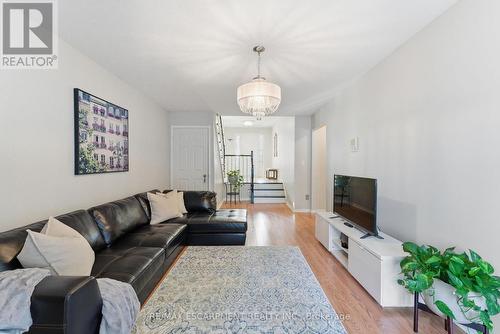 15 - 1205 Lambs Court, Burlington, ON - Indoor Photo Showing Living Room