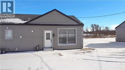 4049 6 Highway, Hamilton, ON - Outdoor