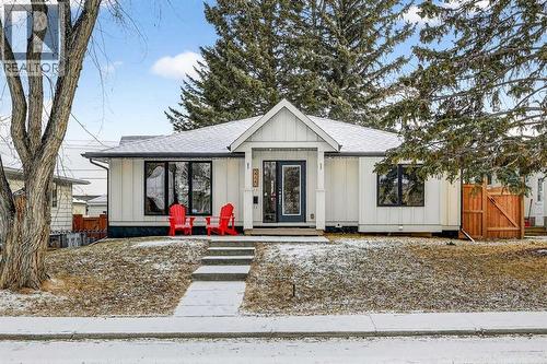 2720 41 Street Sw, Calgary, AB - Outdoor