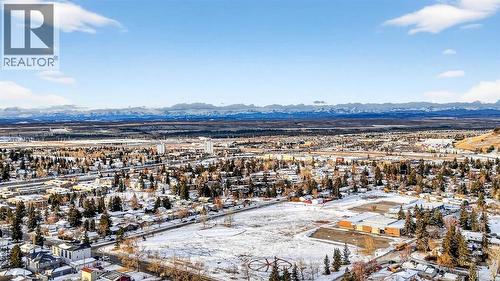 2720 41 Street Sw, Calgary, AB - Outdoor With View