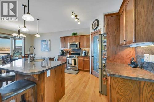 132 Illingworth Close, Red Deer, AB - Indoor Photo Showing Kitchen