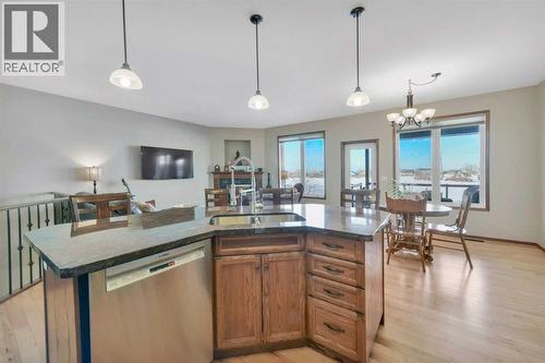 132 Illingworth Close, Red Deer, AB - Indoor