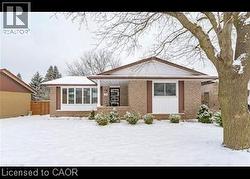 16 GAY Crescent Unit# Upper  Kitchener, ON N2A 2C3