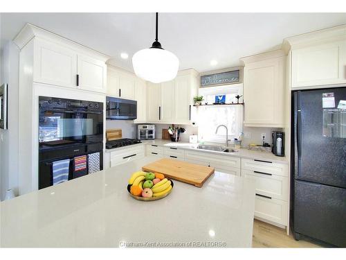 60 Lamila Street, Thamesville, ON 