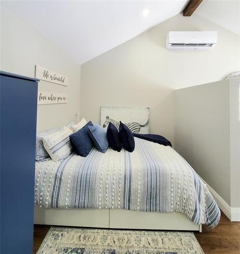 60 Lamila Street, Thamesville, ON 