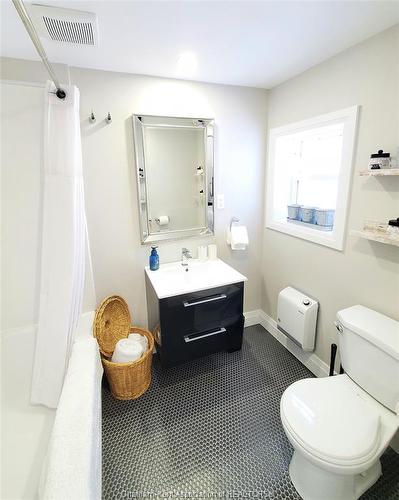 60 Lamila Street, Thamesville, ON 