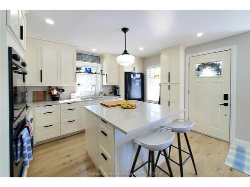 60 Lamila Street, Thamesville, ON 