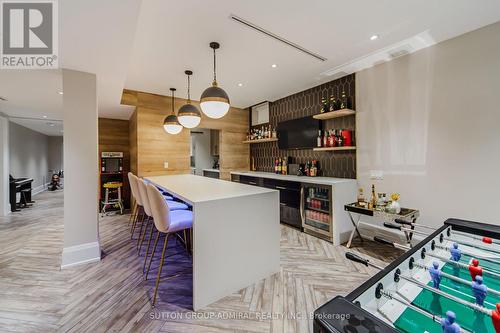 16 Bluff Trail, King, ON - Indoor