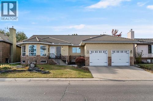 607 9 Street SE  High River, AB T1V 1L1