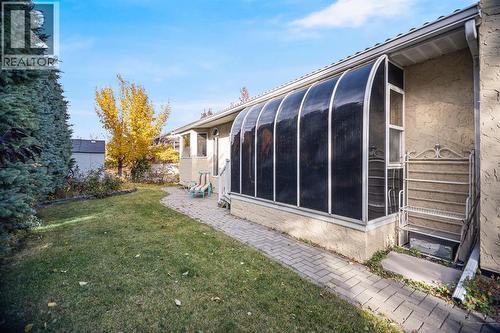 607 9 Street Se, High River, AB - Outdoor